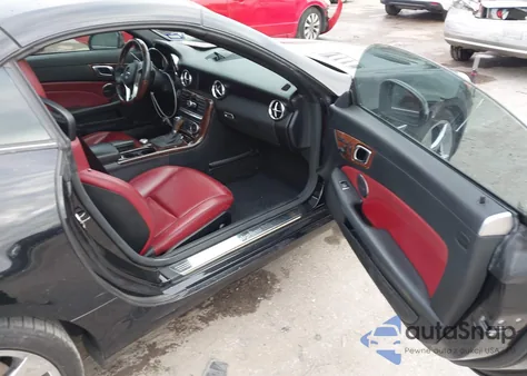 2012 Mercedes-Benz Slk 350 z USA, uszkodzony, nr VIN WDDPK5HAXCF017995